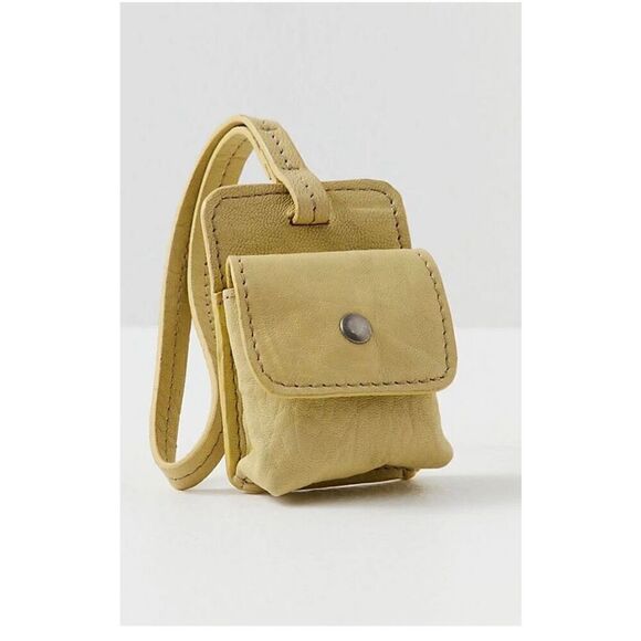 New Free People Street Sounds Pod Clip  leather - Picture 3 of 11